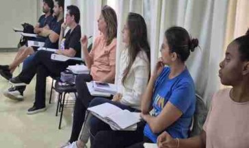  Qualifica&ccedil;&atilde;o da Equipe de Profissionais ✨